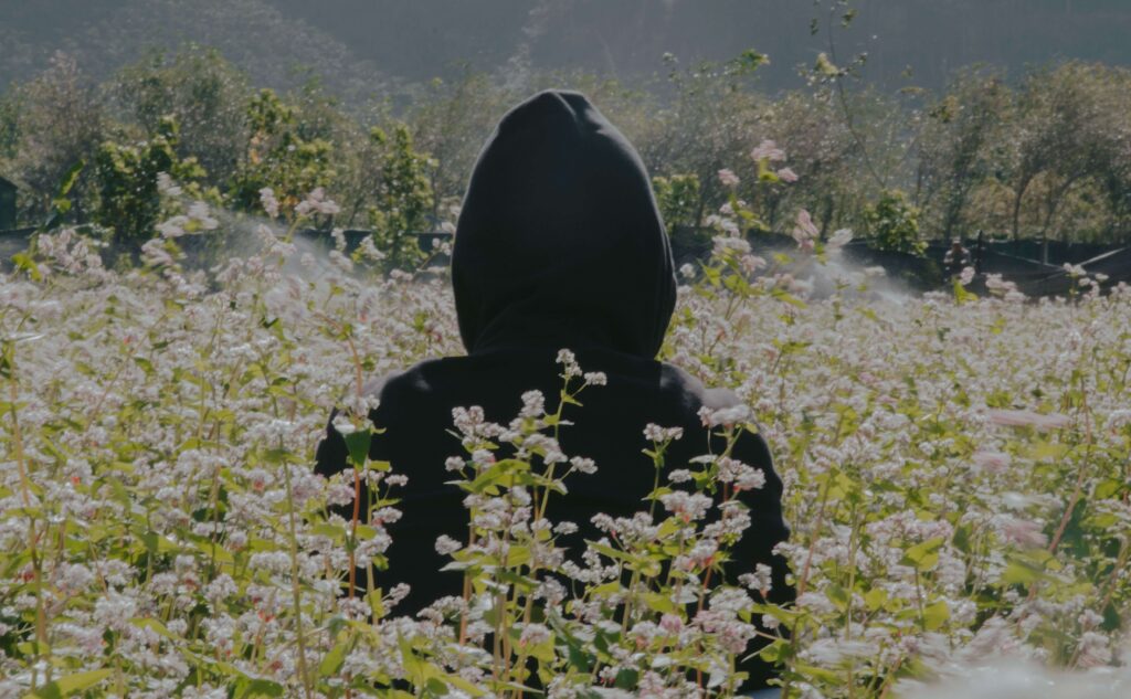 entrepreneuse introvertie qui ne veut pas s'épuiser sur les réseaux